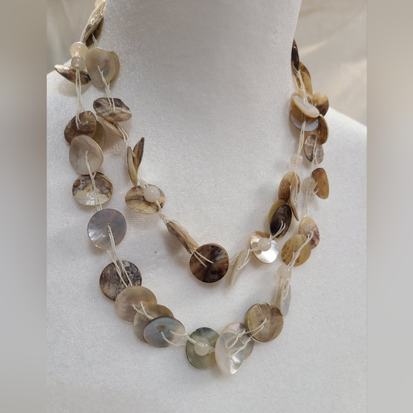 Vintage EsMor Mother Of Pearl Multi Strand Necklace - Picture 3 of 4